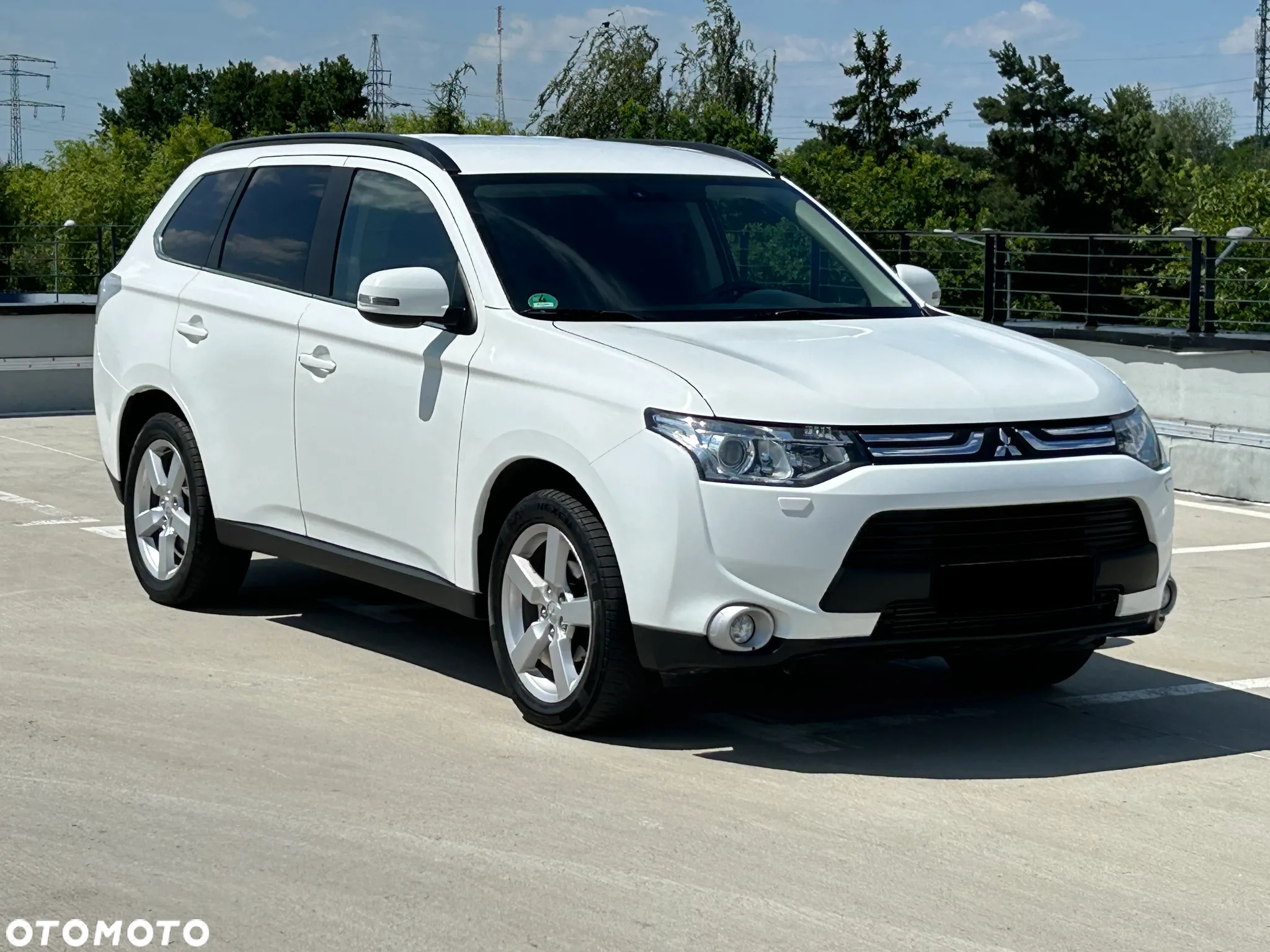 Mitsubishi Outlander 2.2 DI-D 4WD Intense - 2