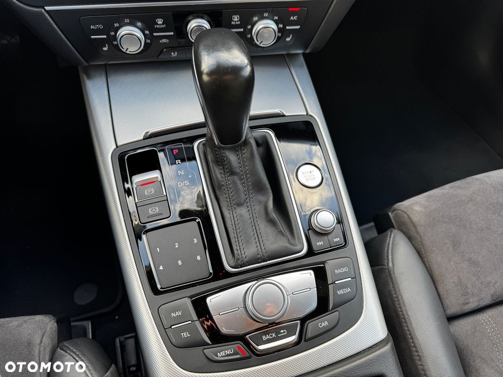 Audi A6 Avant 3.0 TDI quattro S tronic - 29