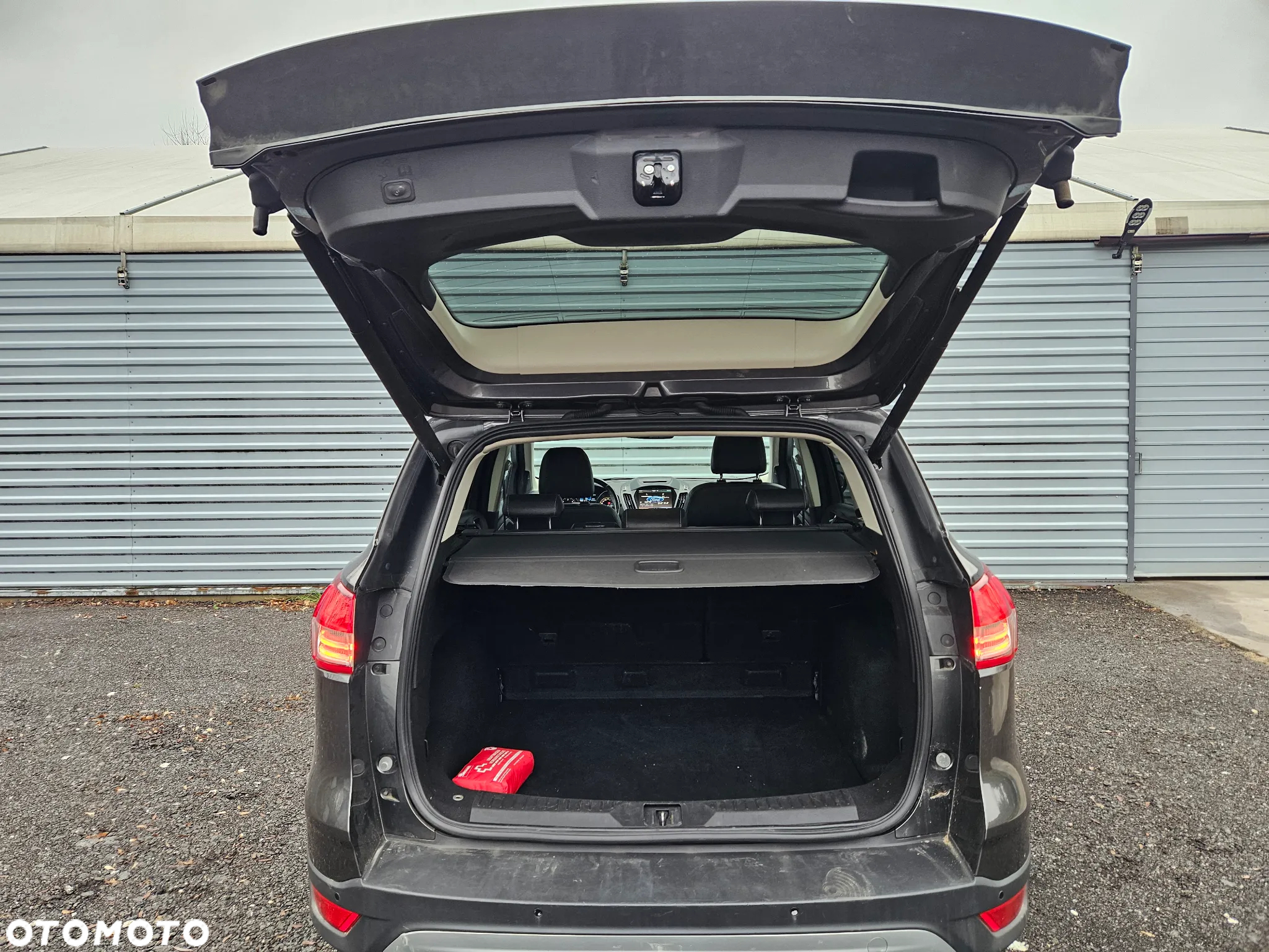 Ford Kuga 2.0 TDCi 4WD Titanium - 28