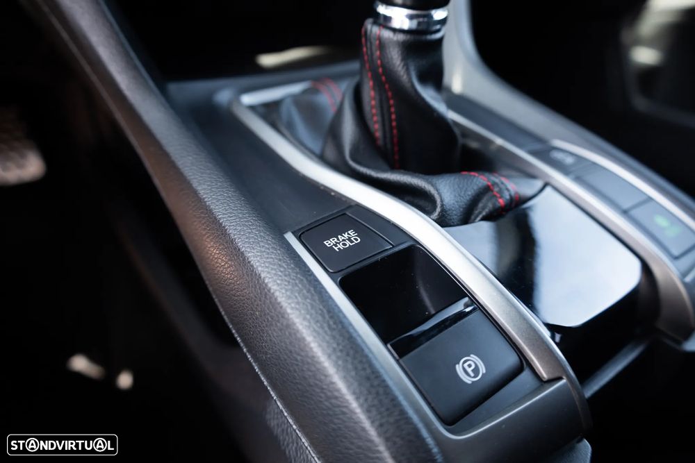Honda Civic 1.0 i-VTEC Comfort - 25