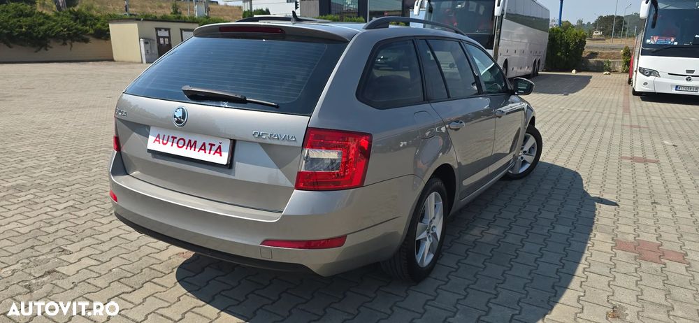 Skoda Octavia 1.6 TDI Ambiente DSG - 5
