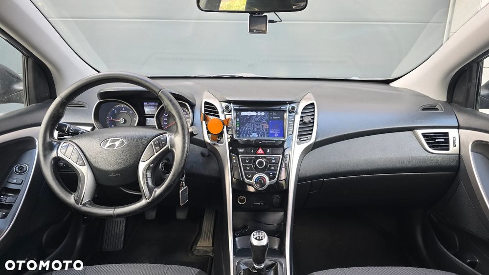 Hyundai i30 1.4 CRDi Comfort - 8