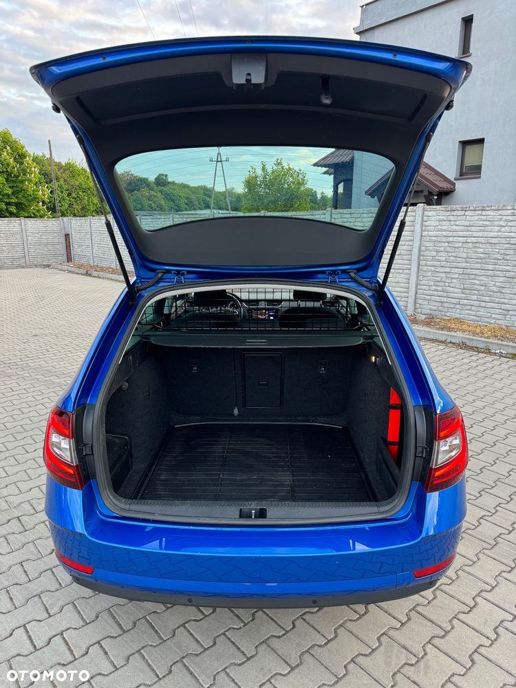 Skoda Octavia 2.0 TDI DSG Drive - 24