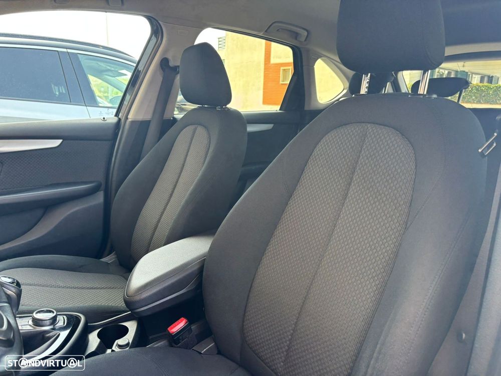 BMW 216 Active Tourer d Line Sport - 22