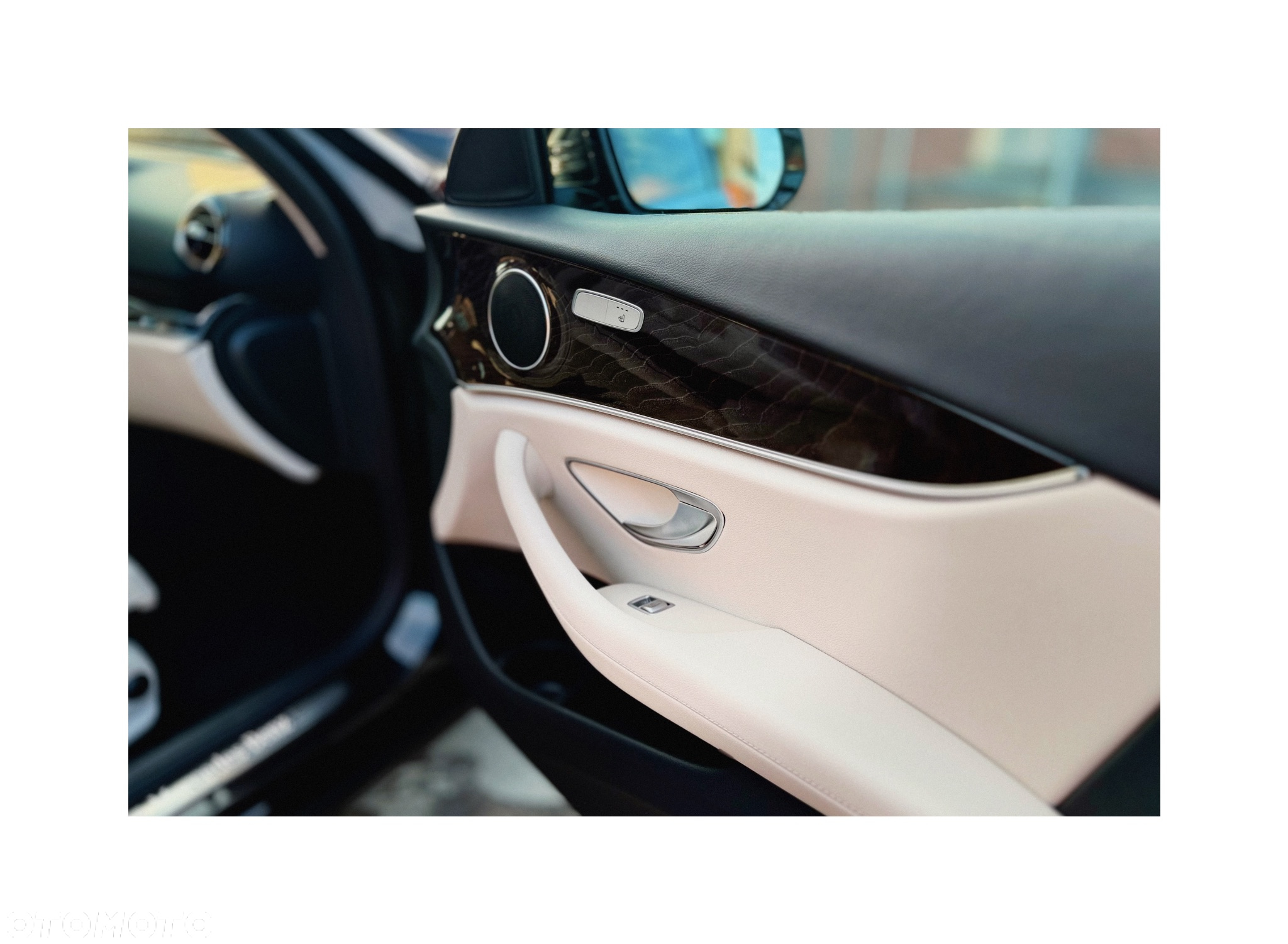 Mercedes-Benz Klasa E 220 d 4-Matic Business Edition - 15