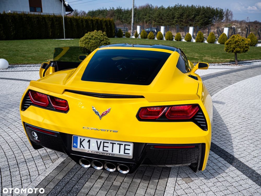 Chevrolet Corvette - 15