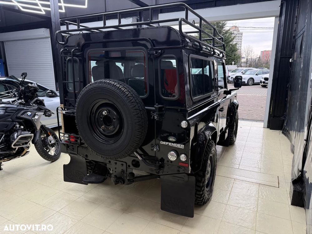 Land Rover Defender 90 2.4TD S/TOP - 6