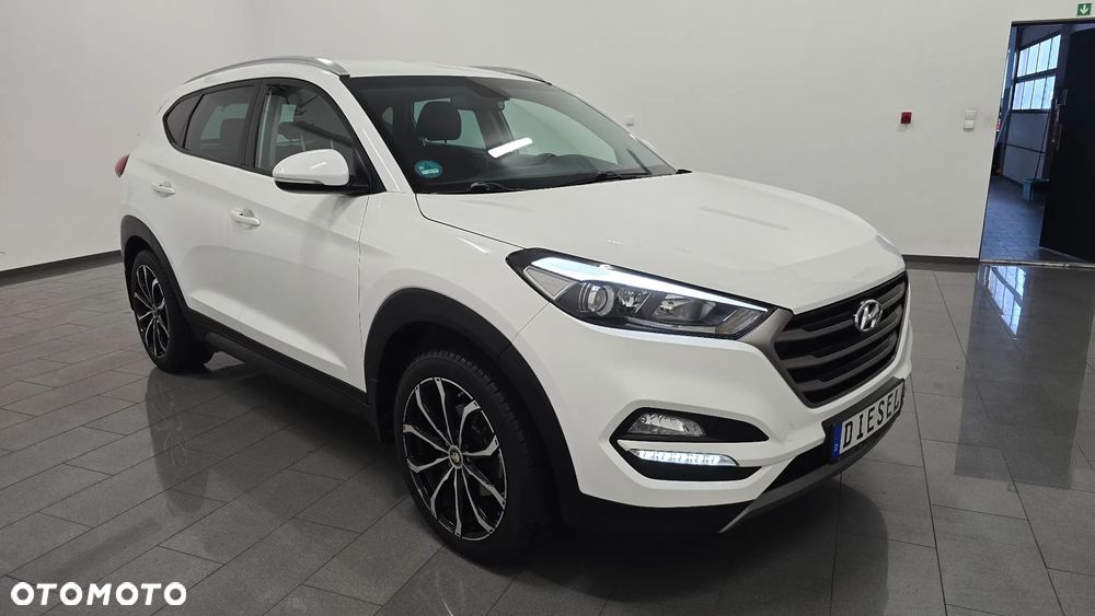 Hyundai Tucson 1.7 CRDI BlueDrive Style 2WD - 2