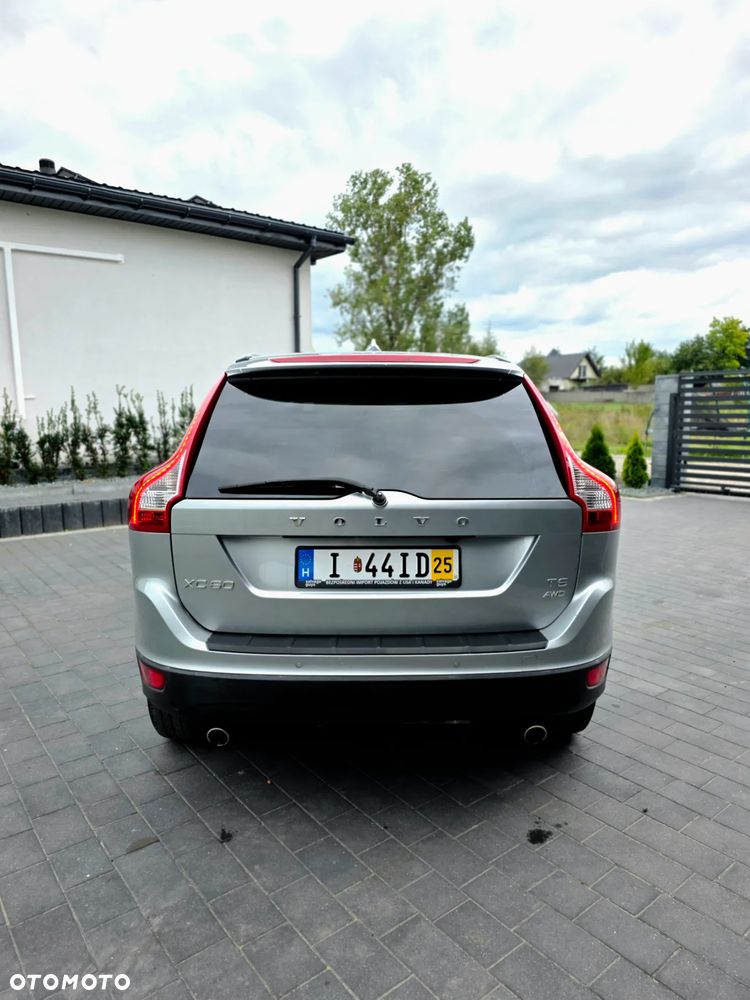 Volvo XC 60 T6 AWD Momentum - 8