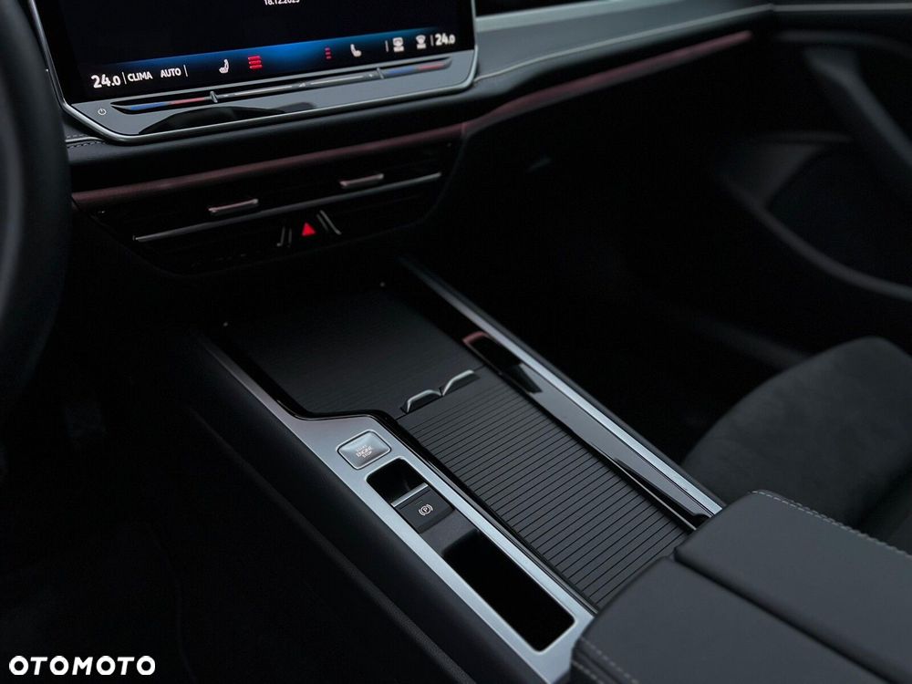 Volkswagen Passat - 14