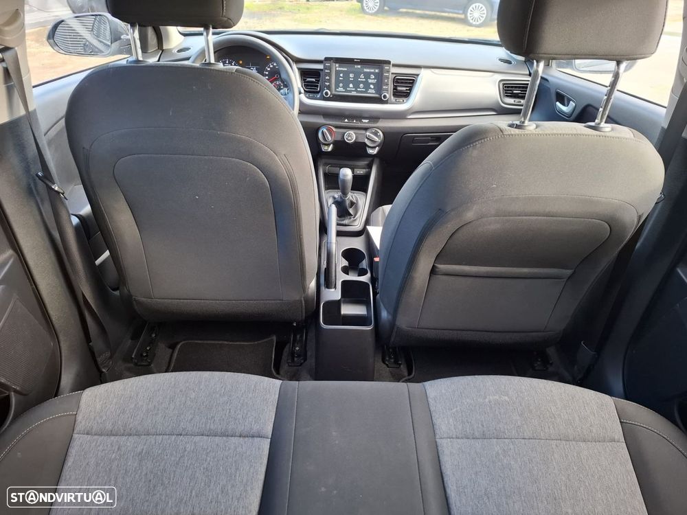 Kia Stonic 1.0 T-GDI Urban - 42