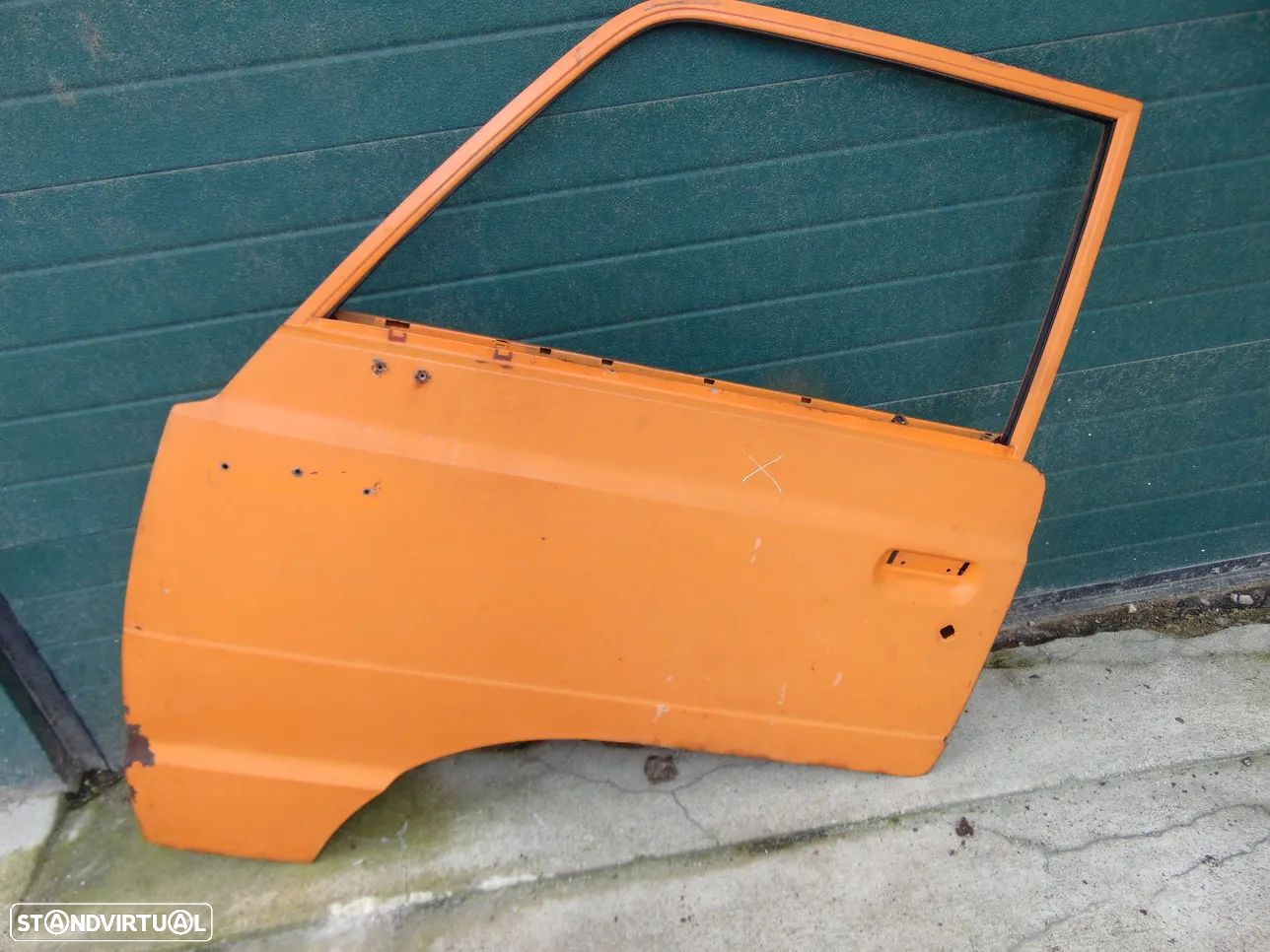 Toyota Hiace LH20 porta - 1