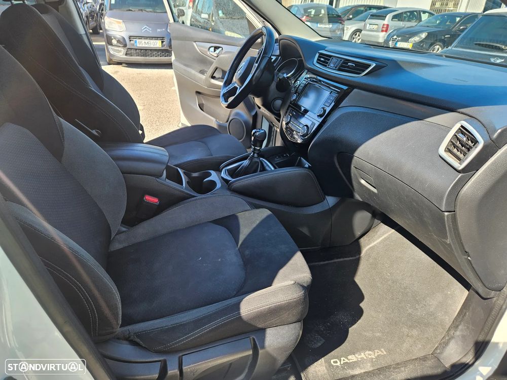 Nissan Qashqai 1.5 dCi Tekna Premium - 11