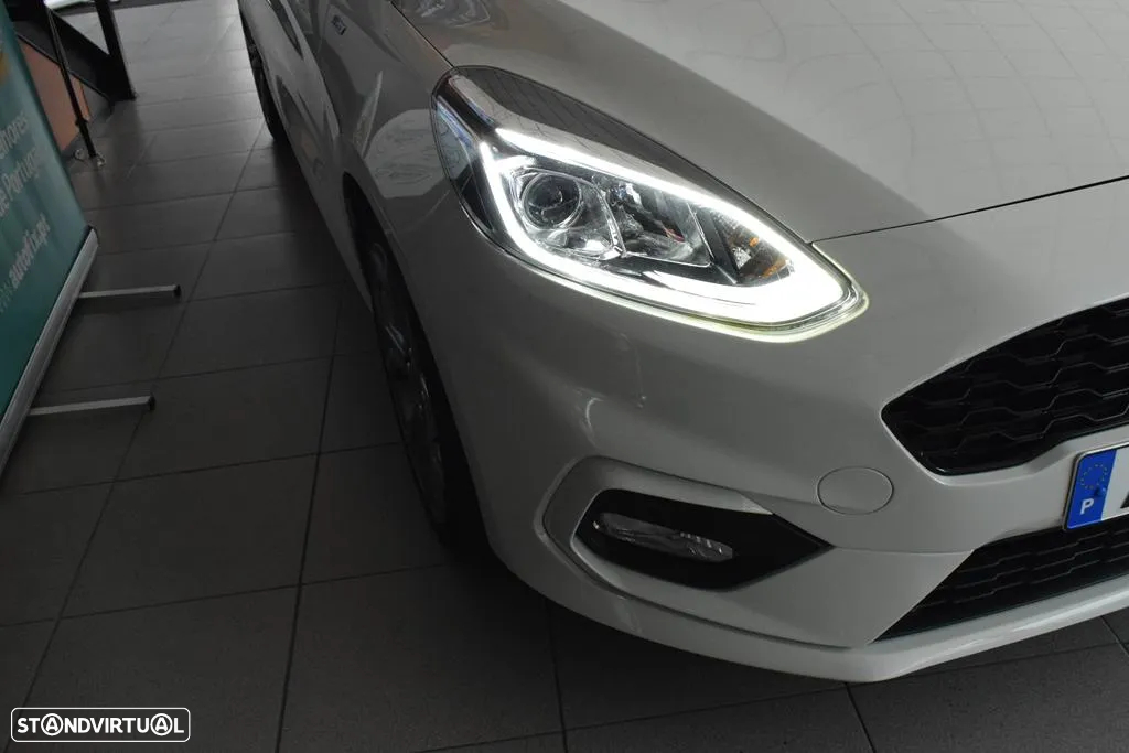 Ford Fiesta 1.0 EcoBoost ST-Line - 35