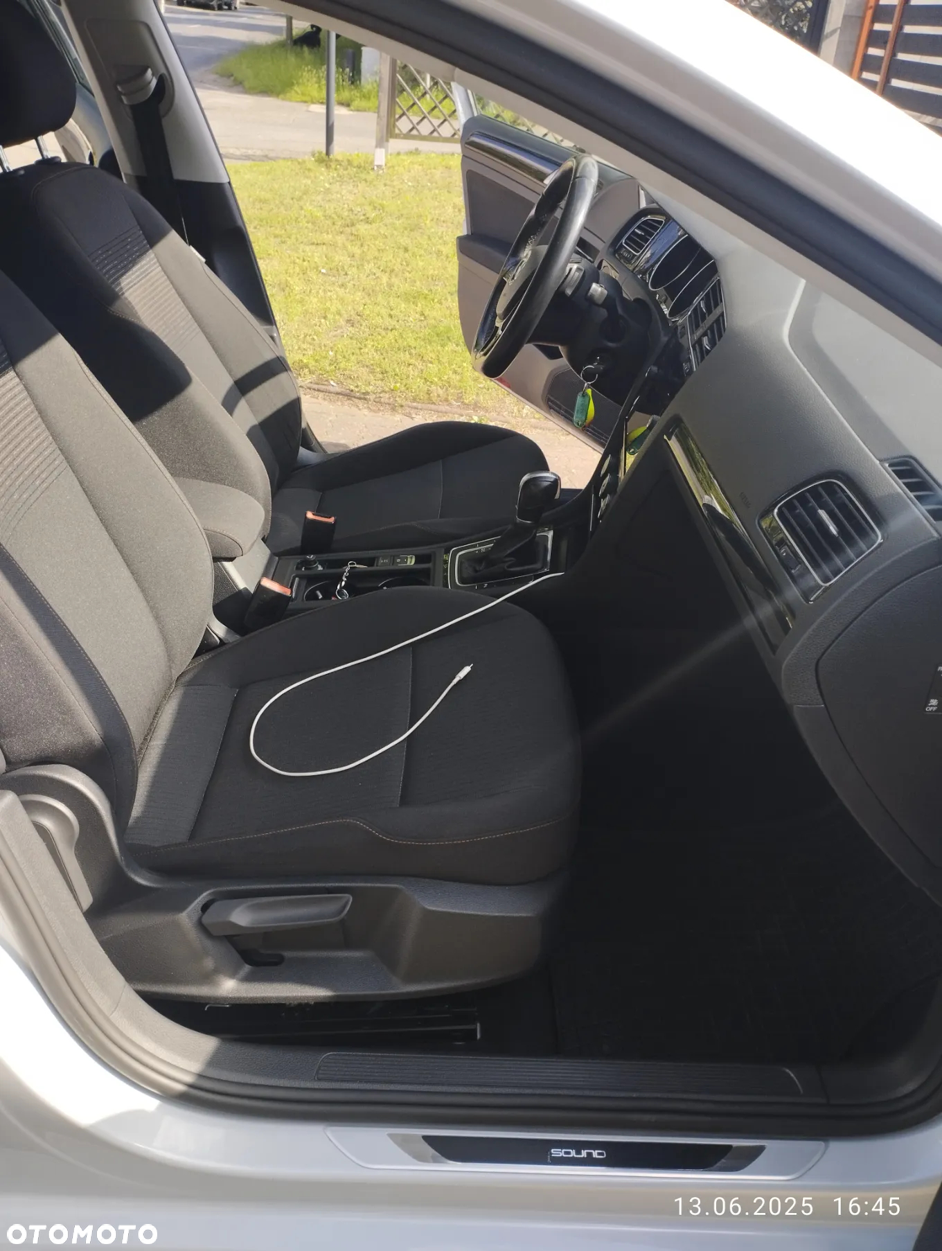 Volkswagen Golf - 8