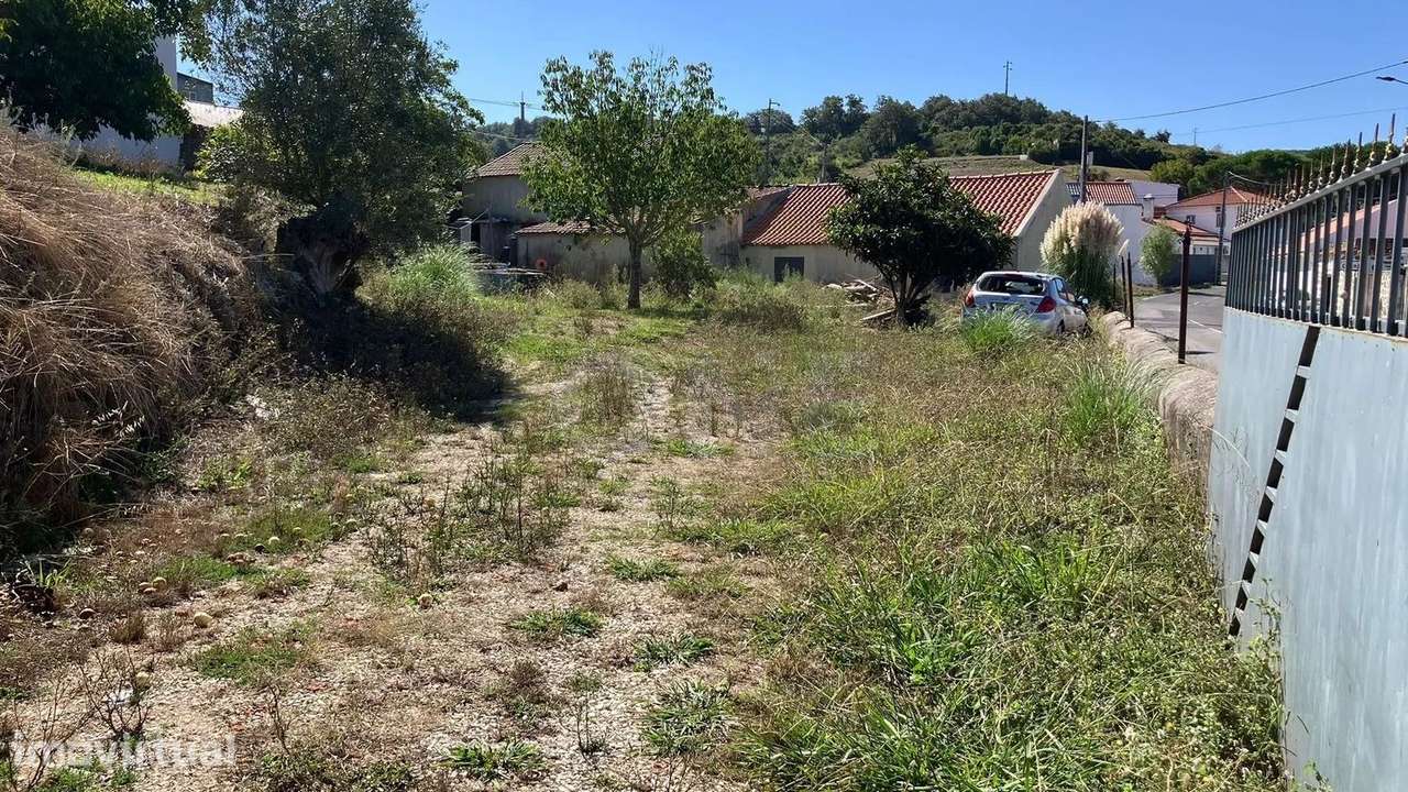 Moradia com 253 m² e Terreno de 1.129 m² em Arranhó - Grande imagem: 4/38