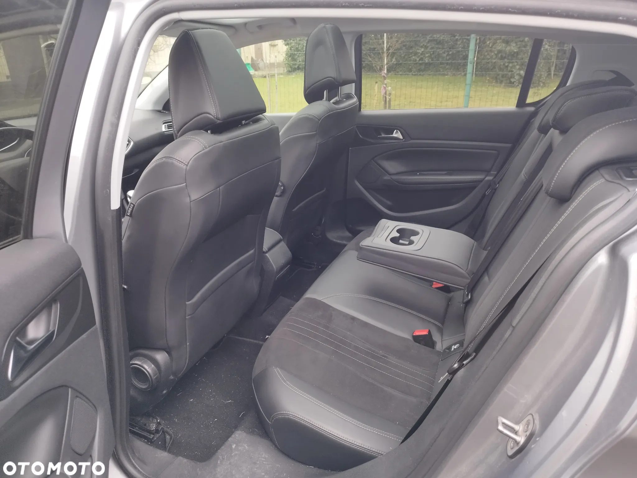 Peugeot 308 BlueHDi FAP 150 Stop & Start Allure - 23