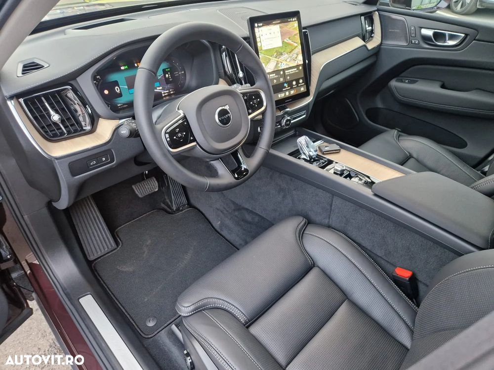 Volvo XC 60 T8 AWD AT PHEV Ultra Bright - 16