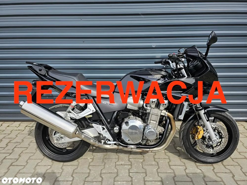 Honda CB - 1