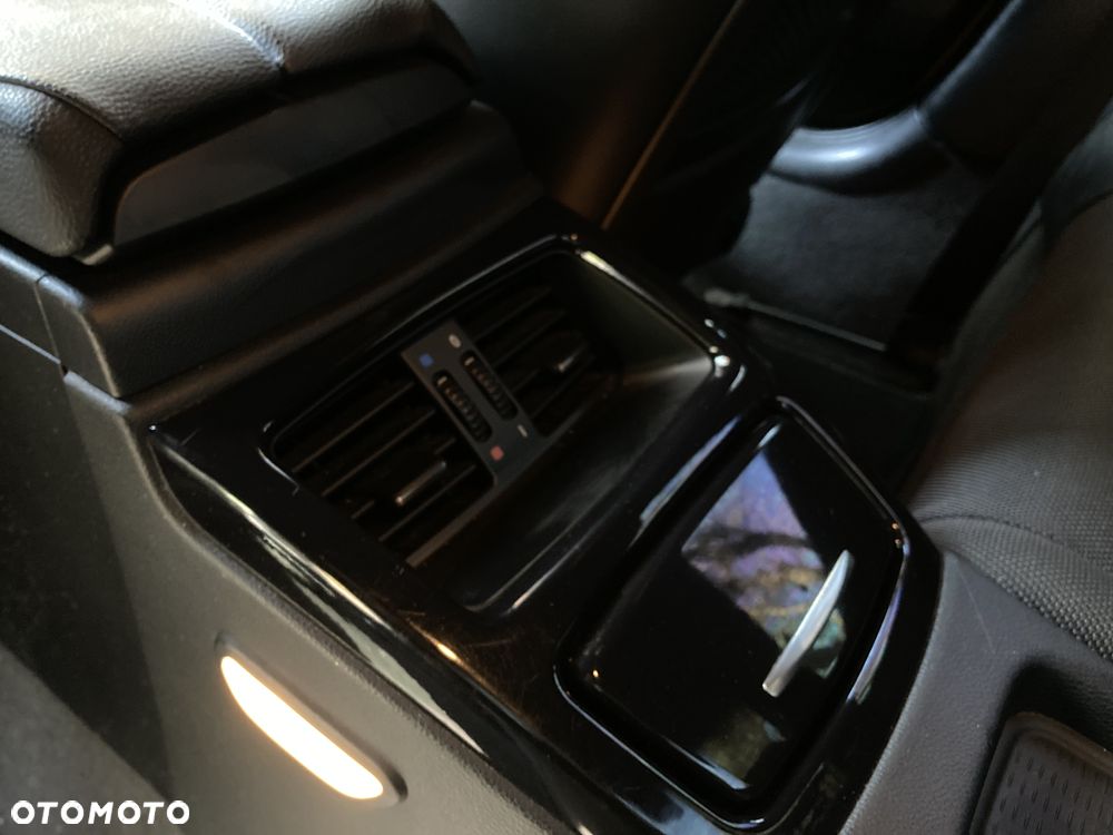 BMW Seria 3 - 23