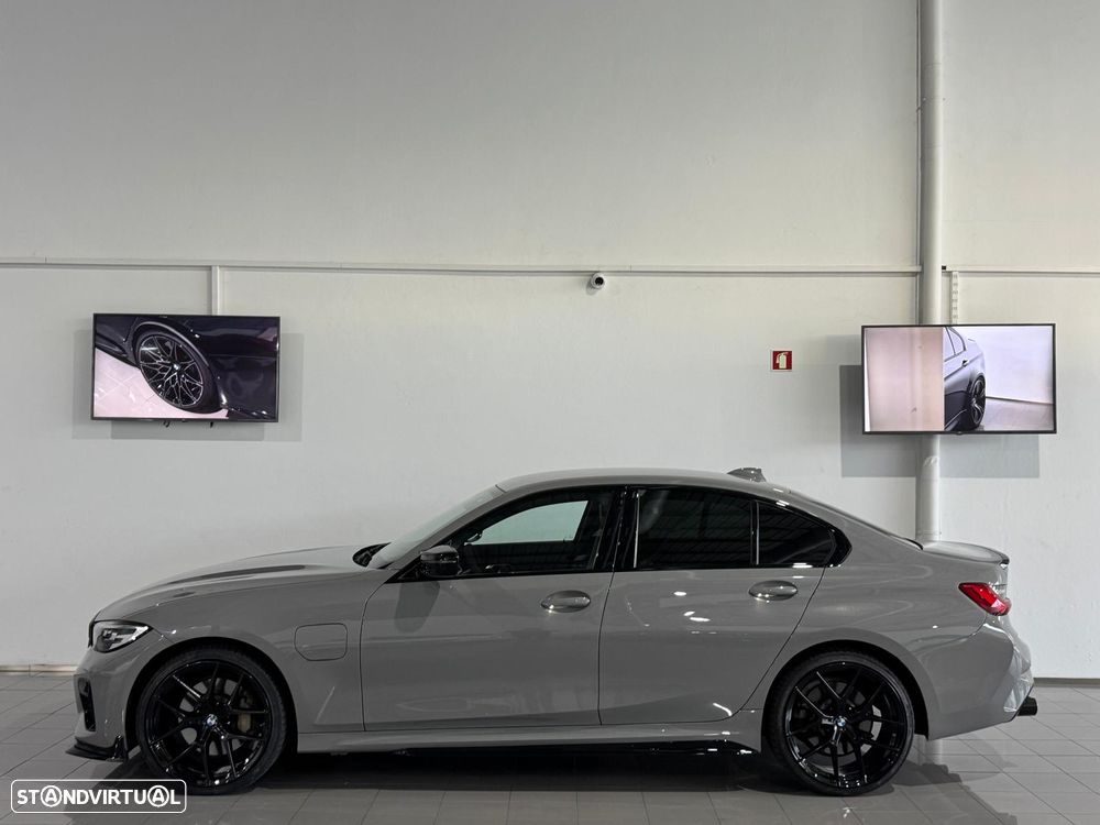 BMW 330 e Pack M Auto - 9