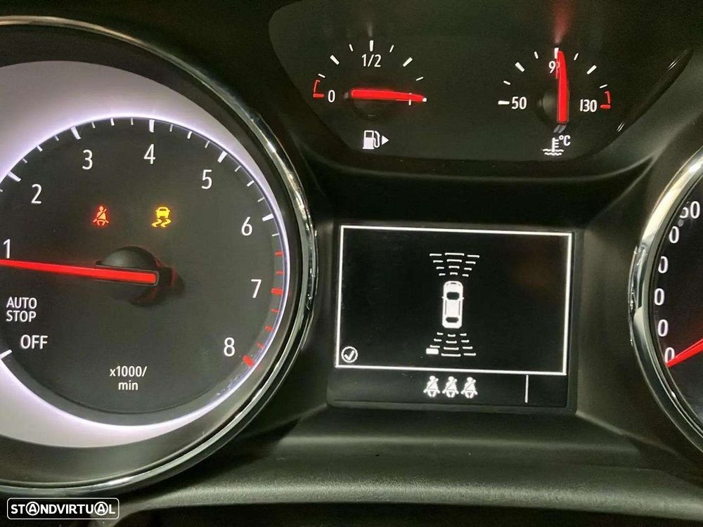 Opel Astra Sports Tourer - 13