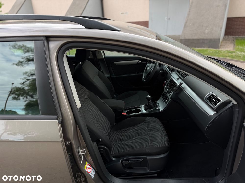 Volkswagen Passat 1.4 TSI BMT Comfortline - 8