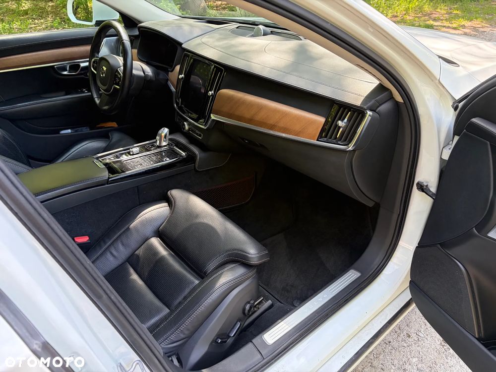 Volvo S90 T8 AWD Plug-In Hybrid Inscription - 16