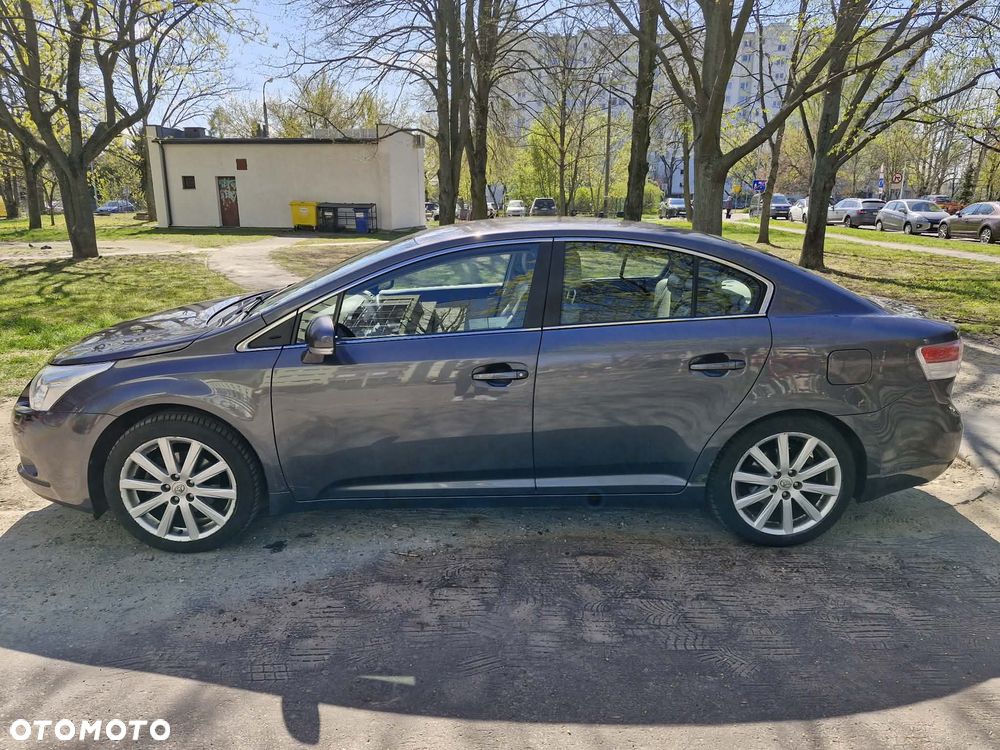 Toyota Avensis 2.0 Prestige EU5 MS - 6
