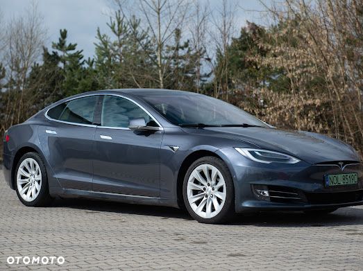 Tesla Model S Long Range Plus - 2