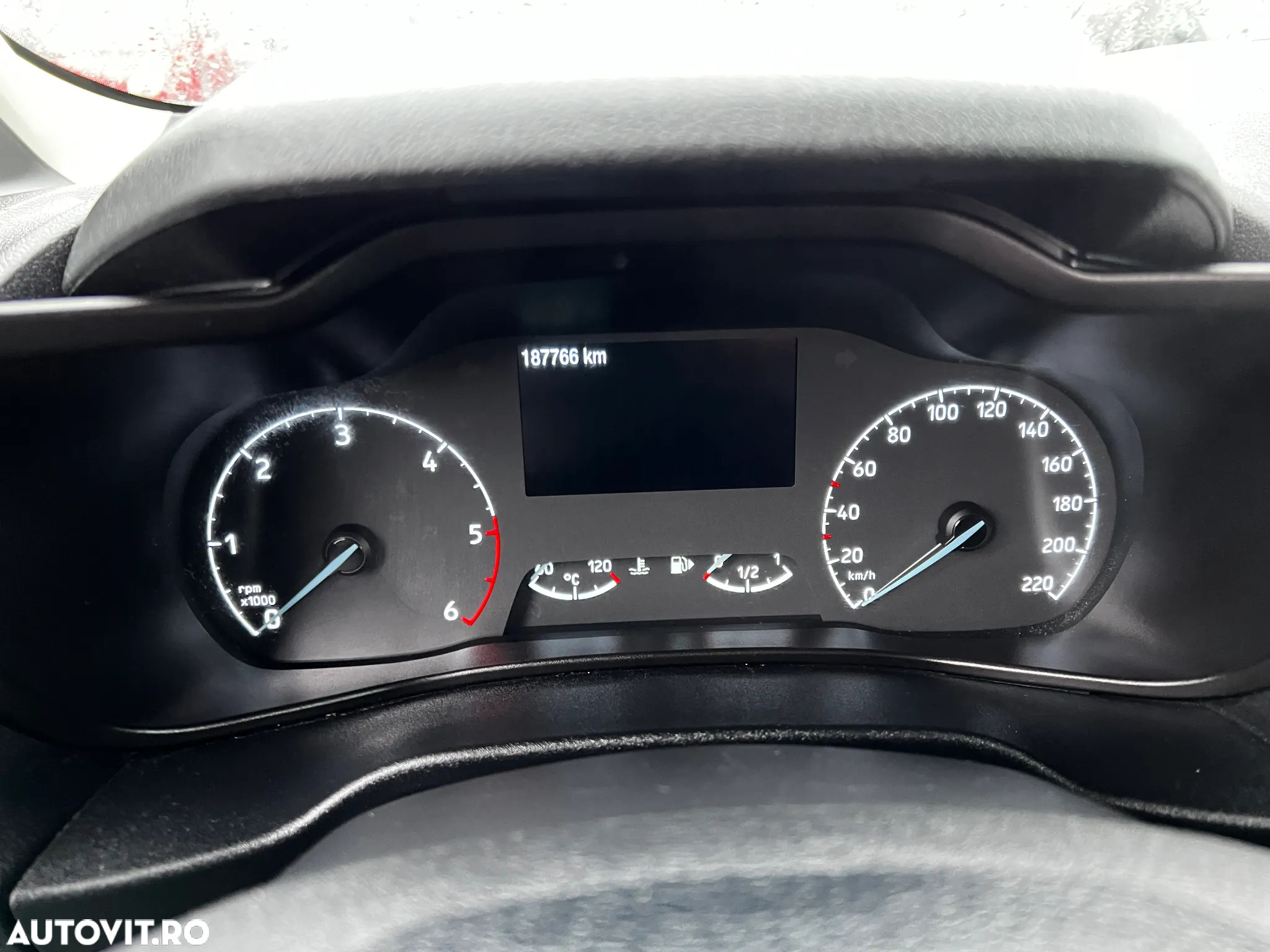 Ford Transit Connect - 29