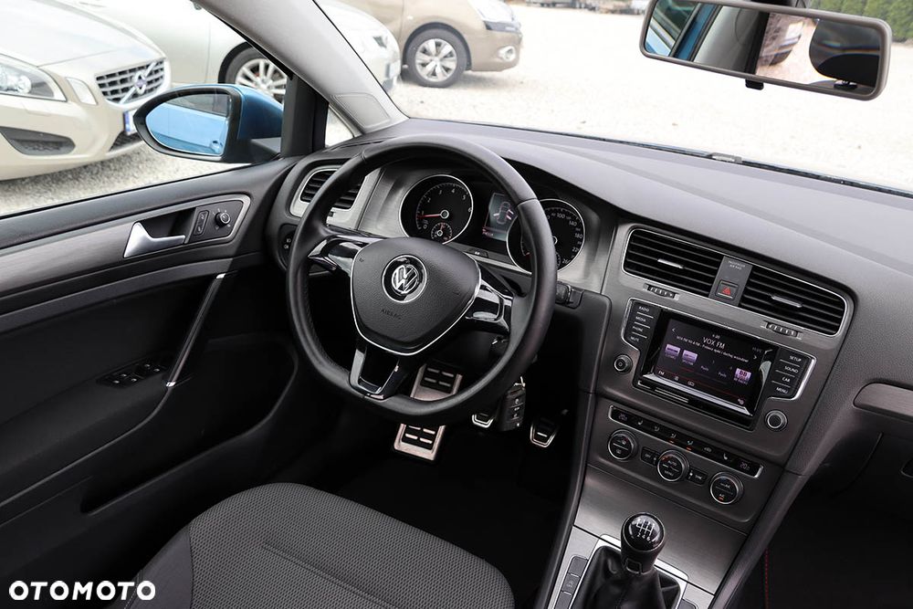 Volkswagen Golf 1.2 TSI BlueMotion Technology Cup - 23
