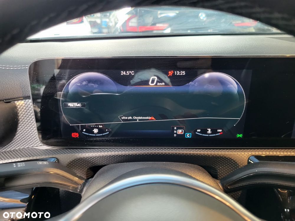 Mercedes-Benz CLA 180 7G-DCT Progressive Line Advanced - 32