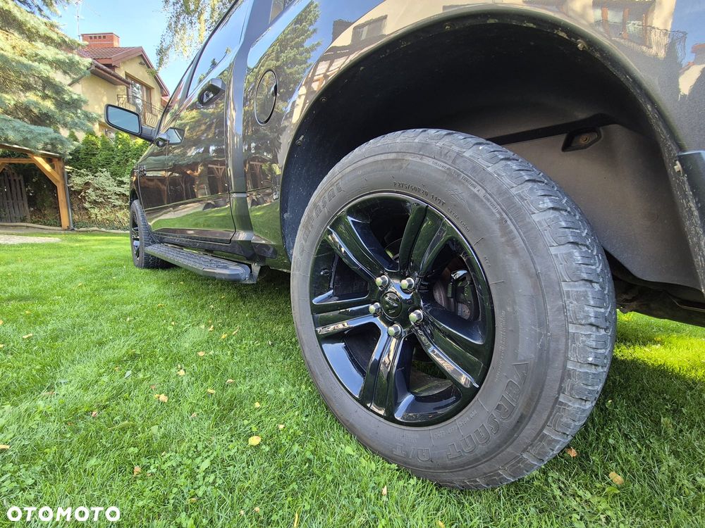 Dodge RAM 5.7 4x4 - 30