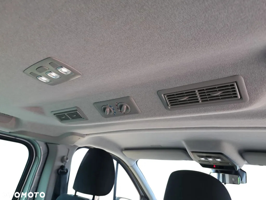 Renault Trafic - 22