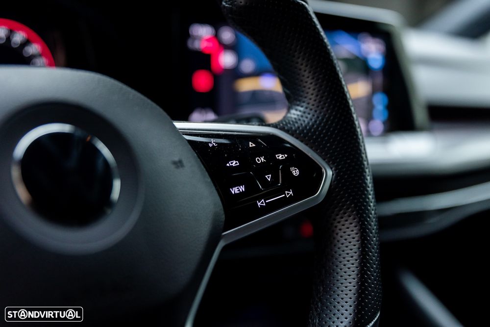 VW Golf 2.0 TSI OPF DSG GTI - 33