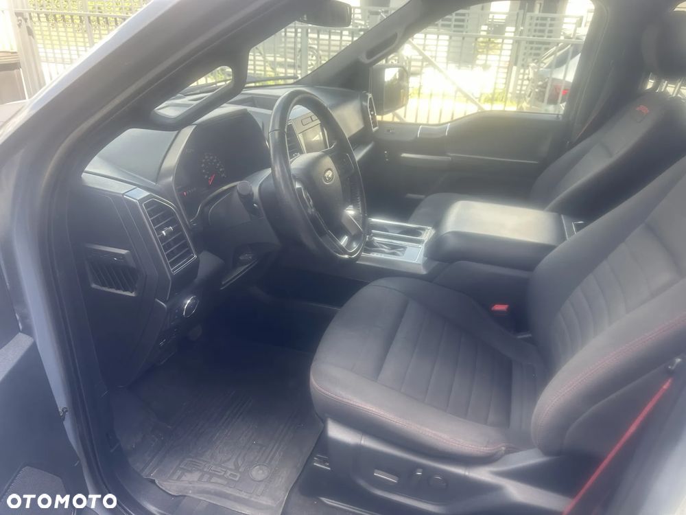 Ford F150 - 8