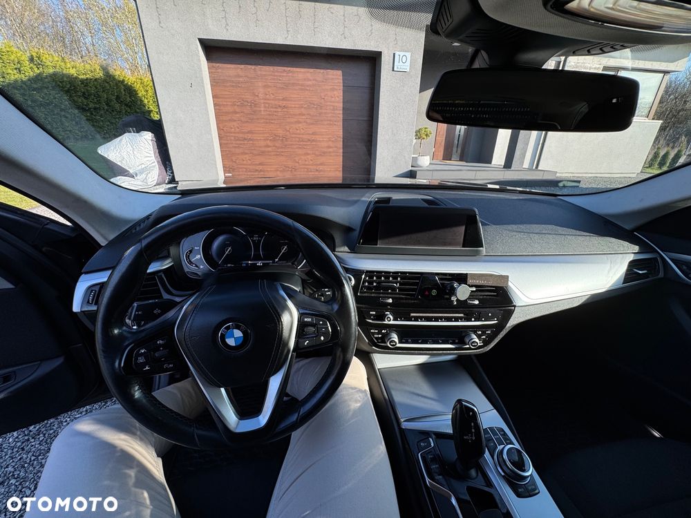 BMW Seria 5 520d Luxury Line - 8