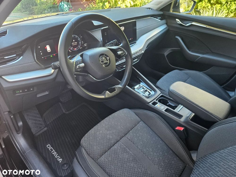 Skoda Octavia 2.0 TDI Style DSG - 19