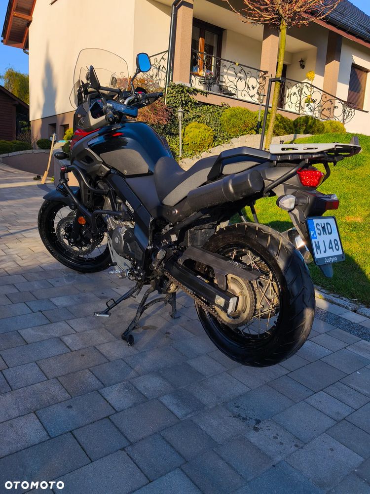Suzuki V-STROM - 1