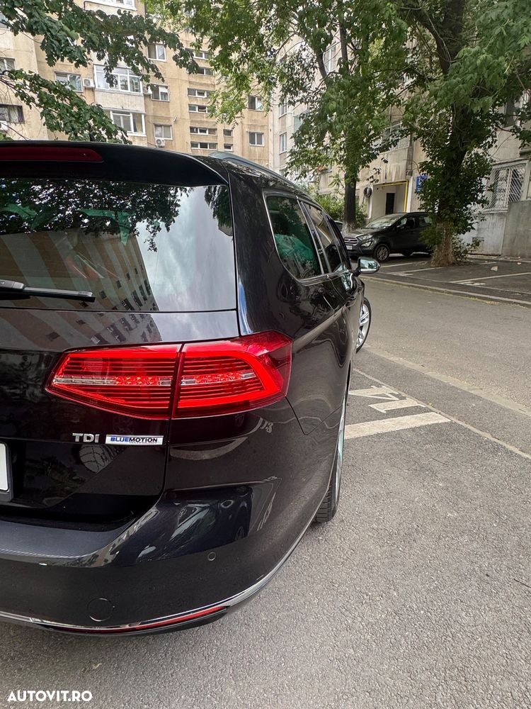 Volkswagen Passat - 4
