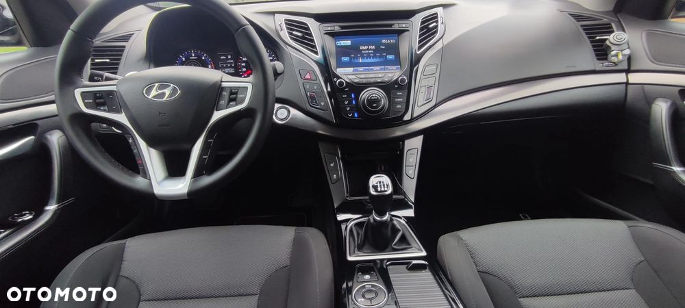 Hyundai i40 1.7 CRDi Comfort + - 22