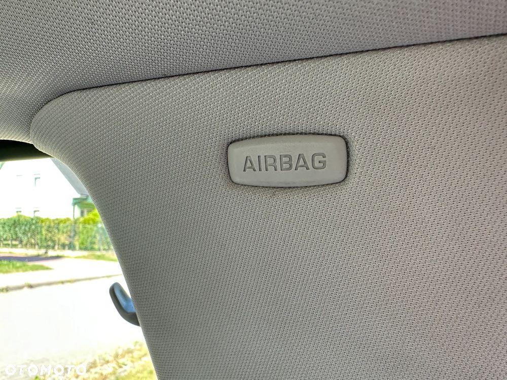 Skoda Superb 2.0 TDI Business - 29
