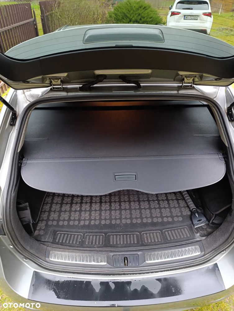 Toyota Avensis 1.8 Comfort - 8