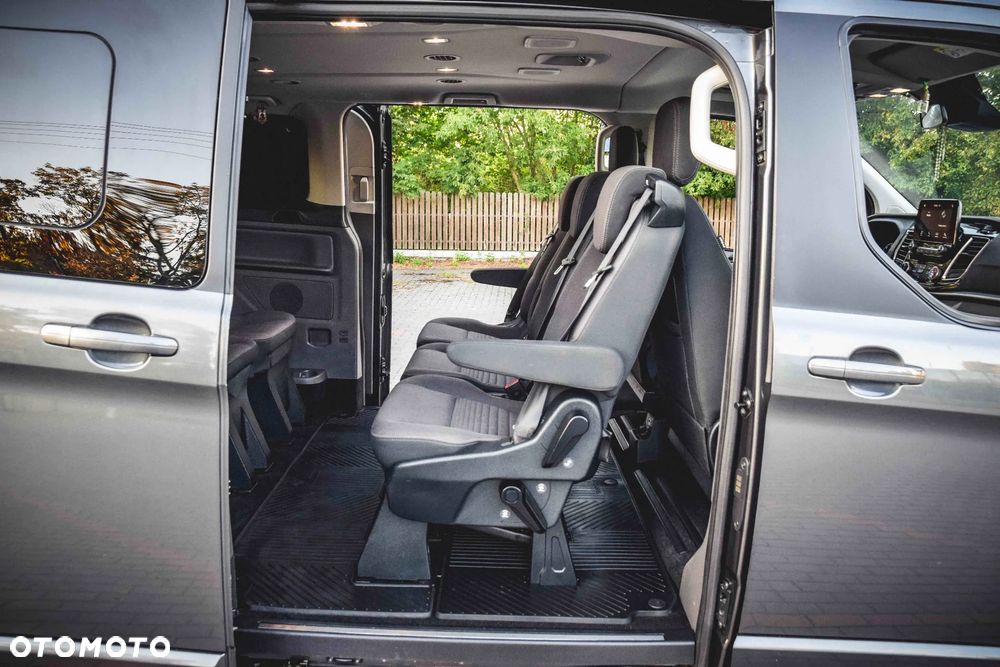 Ford Tourneo Custom 2.0 EcoBlue L2 Titanium - 25