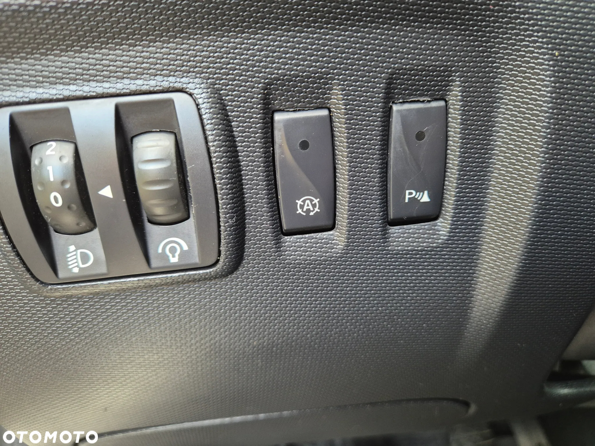 Renault Captur - 18