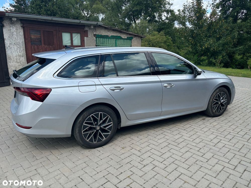 Skoda Octavia 2.0 TDI SCR Style DSG - 3