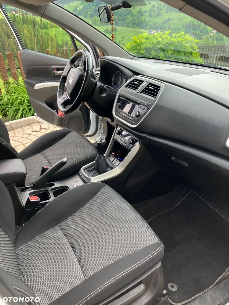 Suzuki SX4 S-Cross 1.6 Comfort - 10