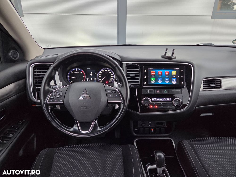 Mitsubishi Outlander 2.2 DI-D 4WD Automatik Edition 100+ - 12