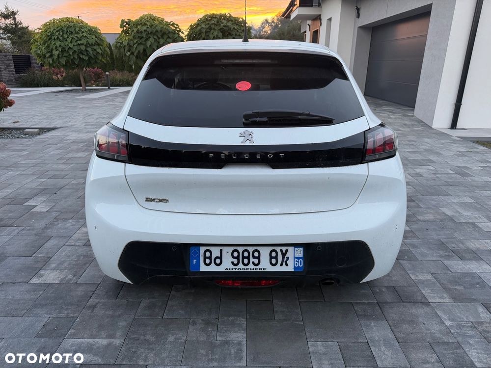 Peugeot 208 - 4
